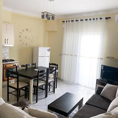 Apartment Aria's *